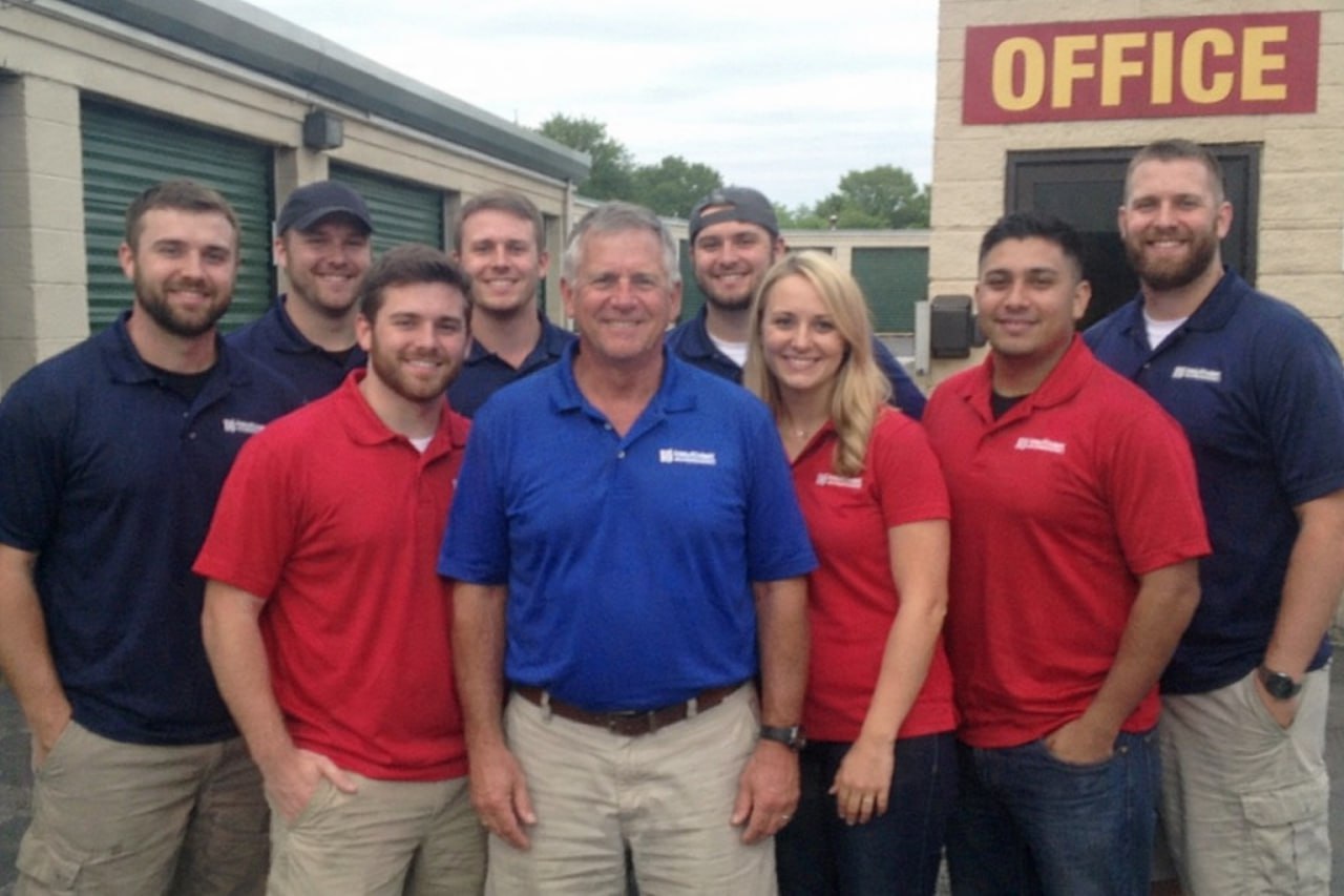 Water damage restoration professionals in Largo, FL